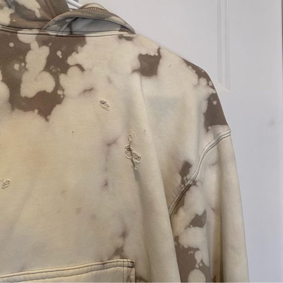 Aritzia TNA Taupe Cream Distressed Tie Dye Cowhide Cozy Fleece Hoodie Size M - Picture 4 of 14